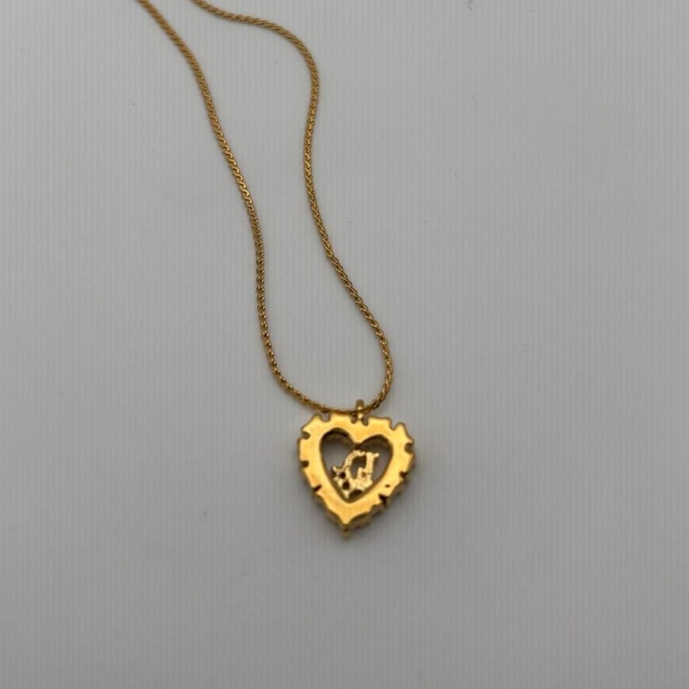 Gold Heart Pendant Necklace - Picture 4 of 8